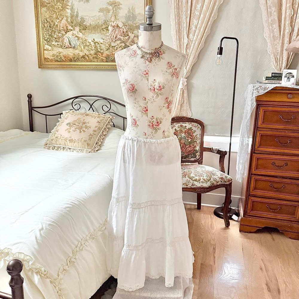 70s‎ handmade fits medium to large white tiered midi skirt
